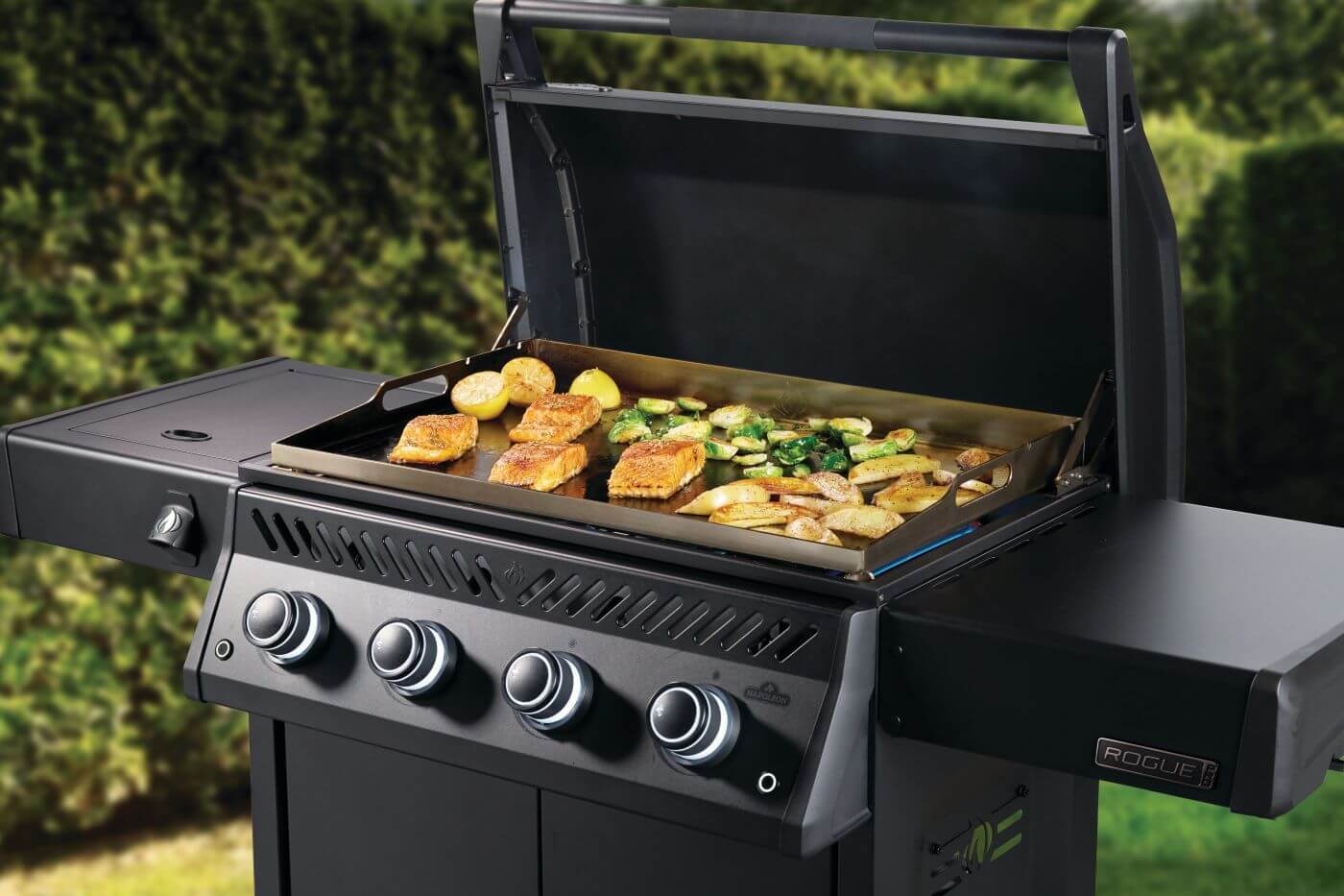 Napoleon - Rogue® PRO Phantom 30 Inch Griddle