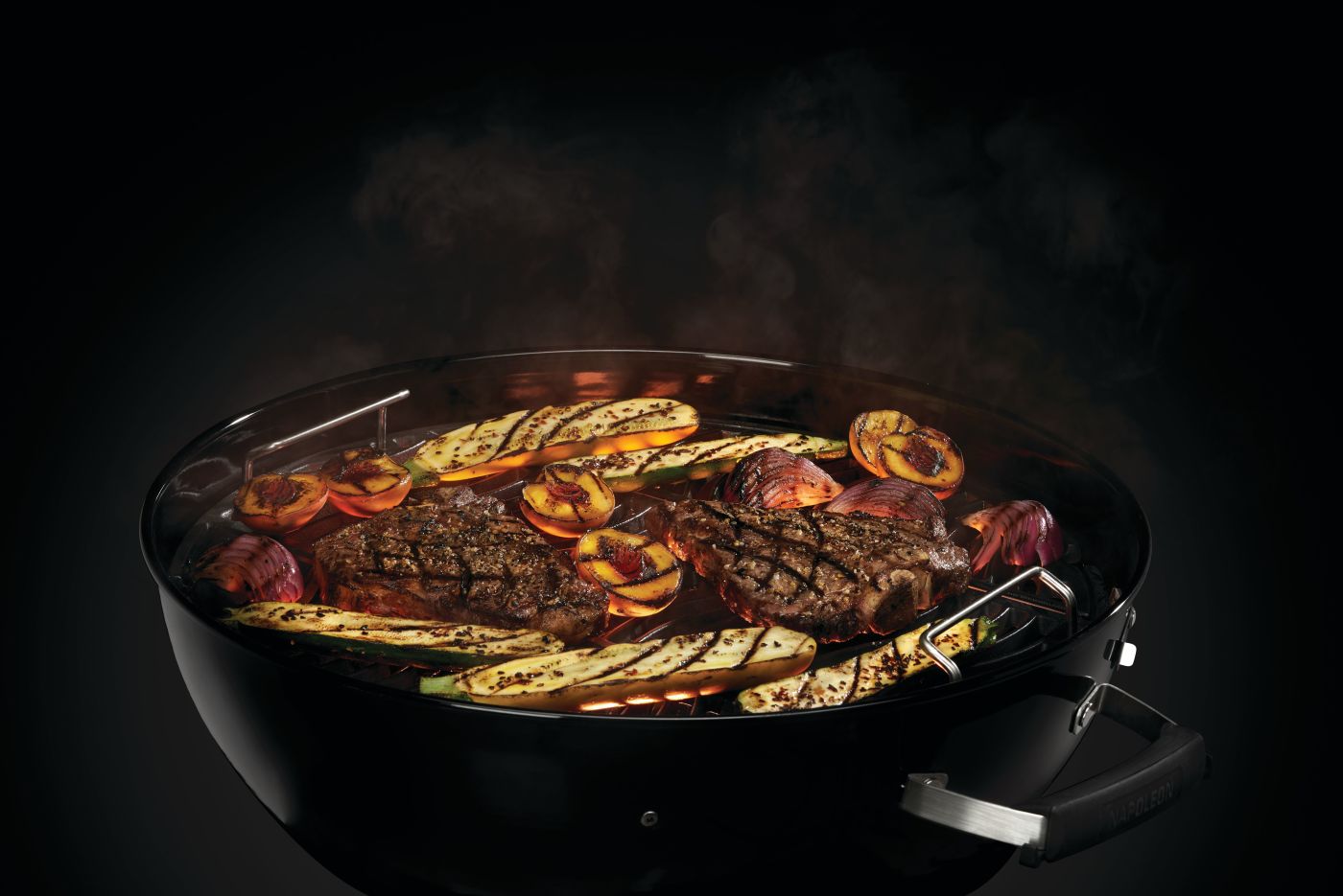 Napoleon - Premium 18 Charcoal Kettle